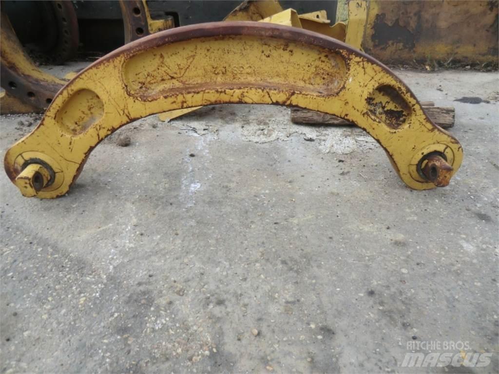 CAT 735 履带、链条和底盘