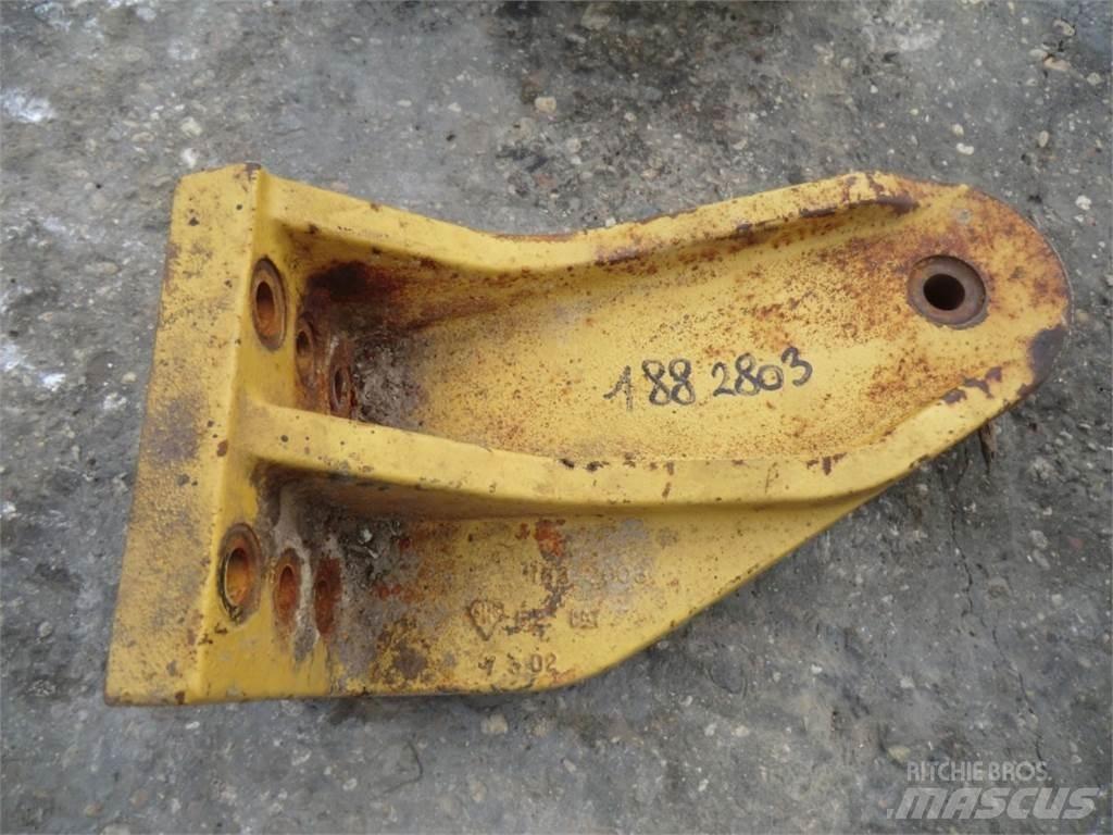 CAT 735 底盘和悬架
