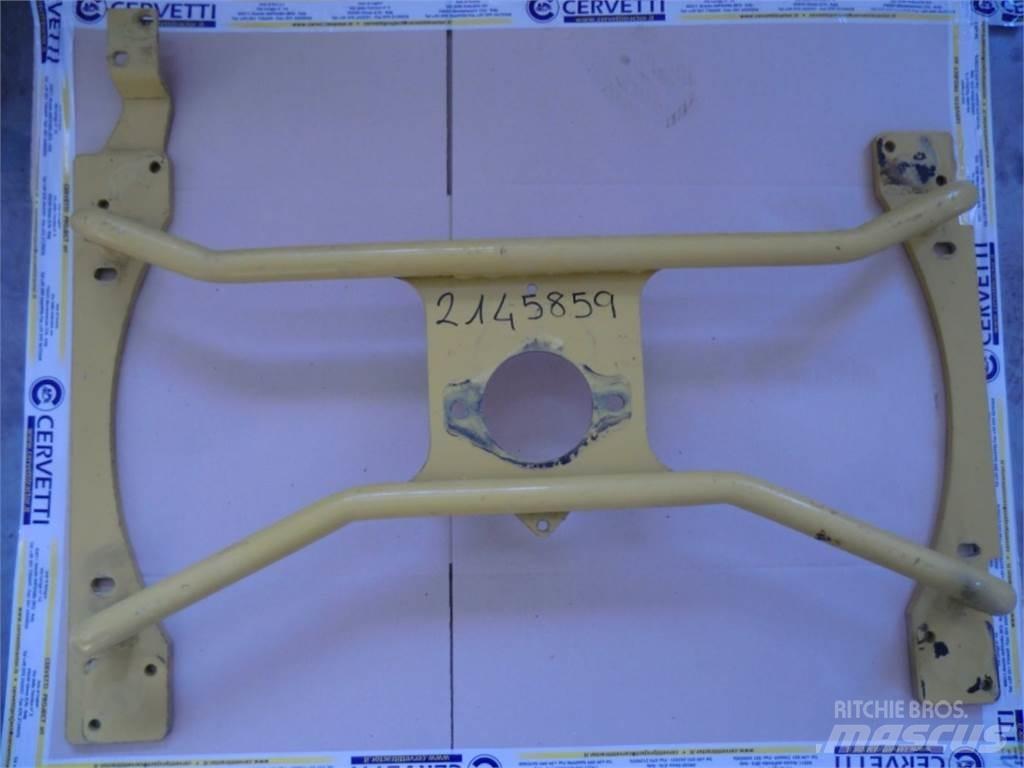 CAT 735 底盘和悬架
