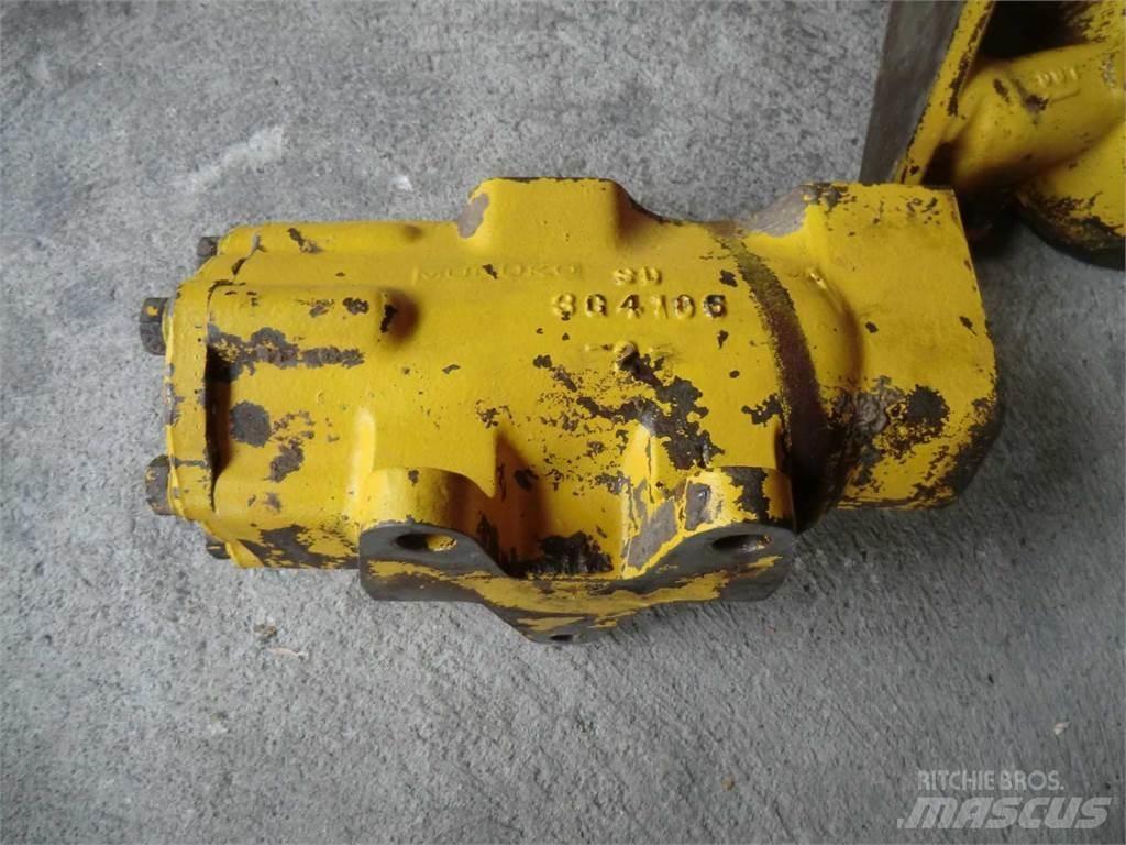 CAT 950H 底盘和悬架