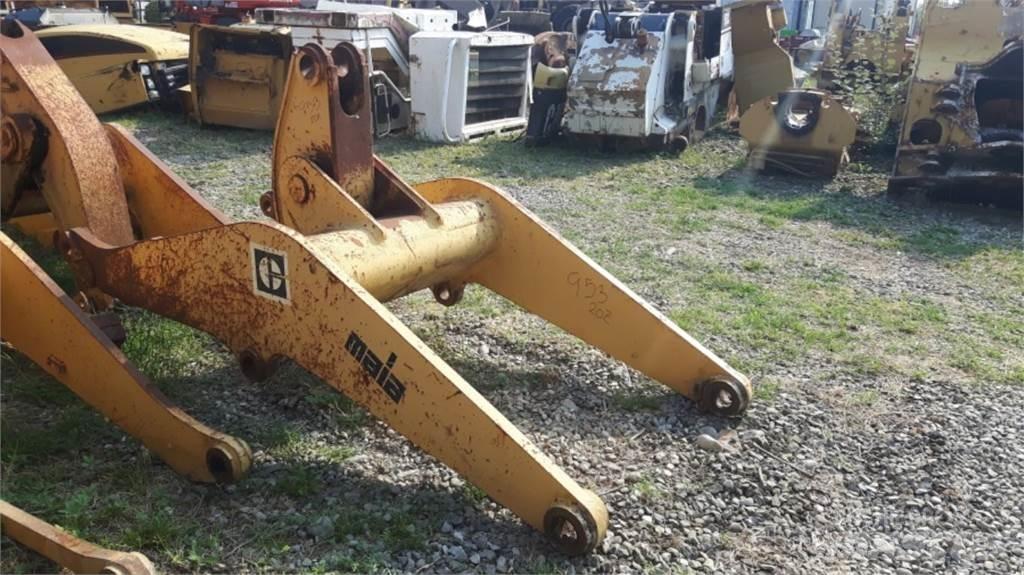 CAT 953 底盘和悬架
