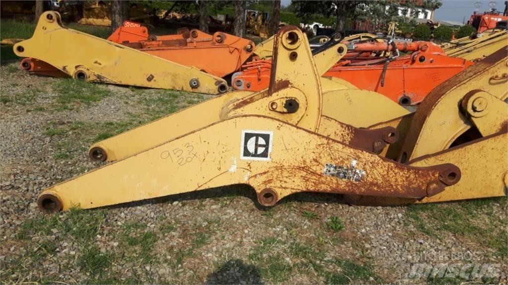 CAT 953 底盘和悬架