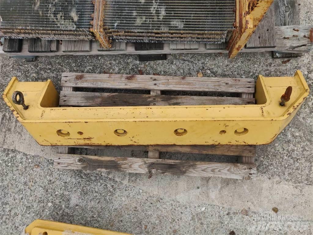 CAT 953C 底盘和悬架