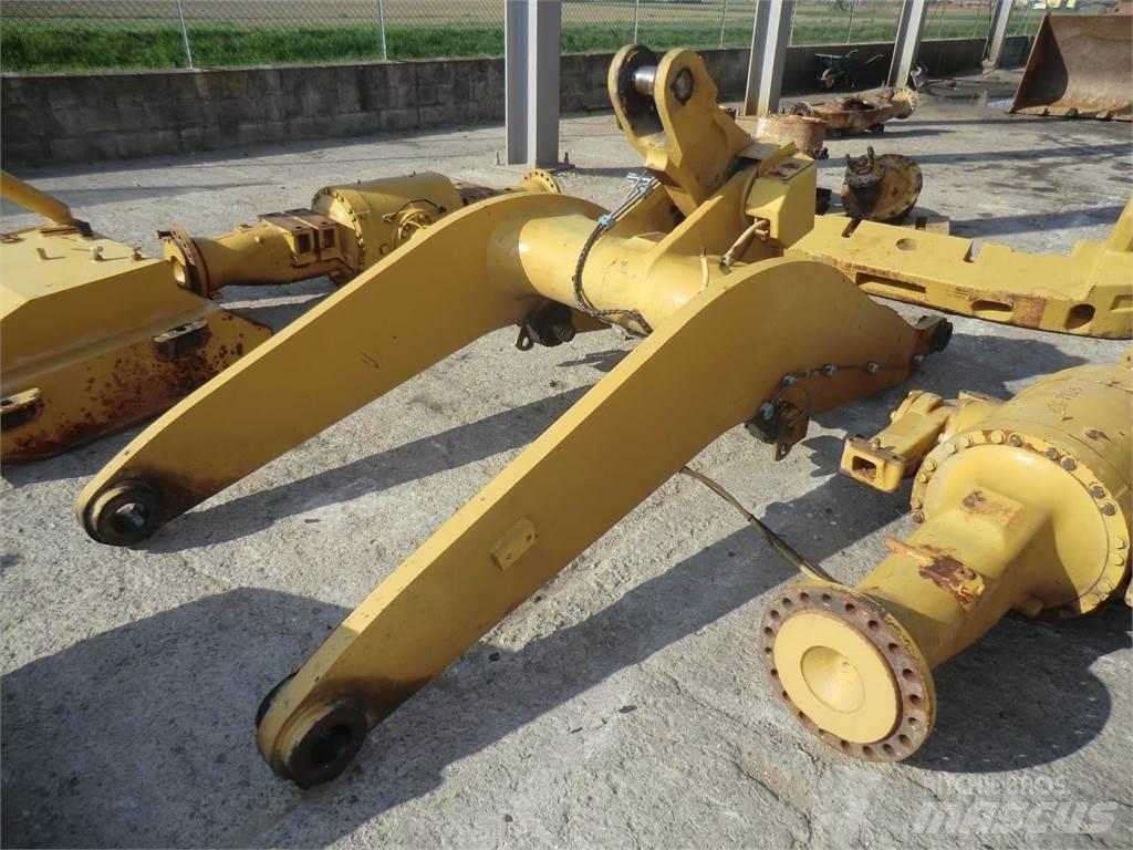 CAT 962H 底盘和悬架