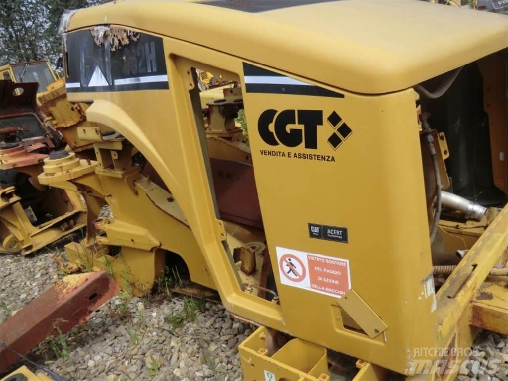 CAT 962H 底盘和悬架