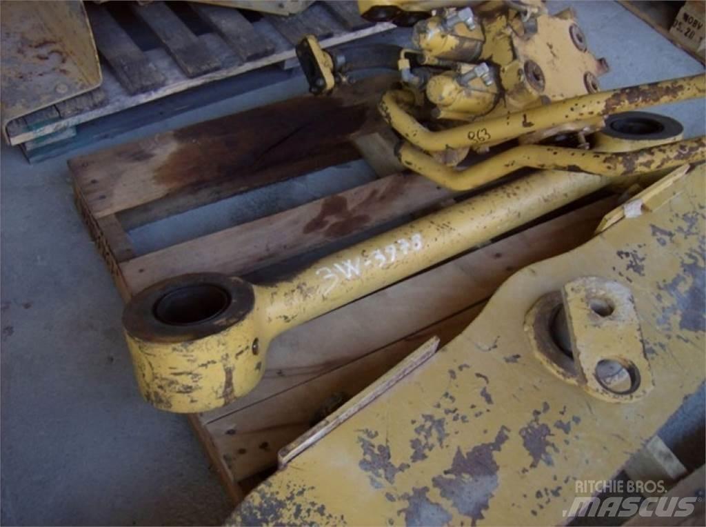 CAT 963 底盘和悬架