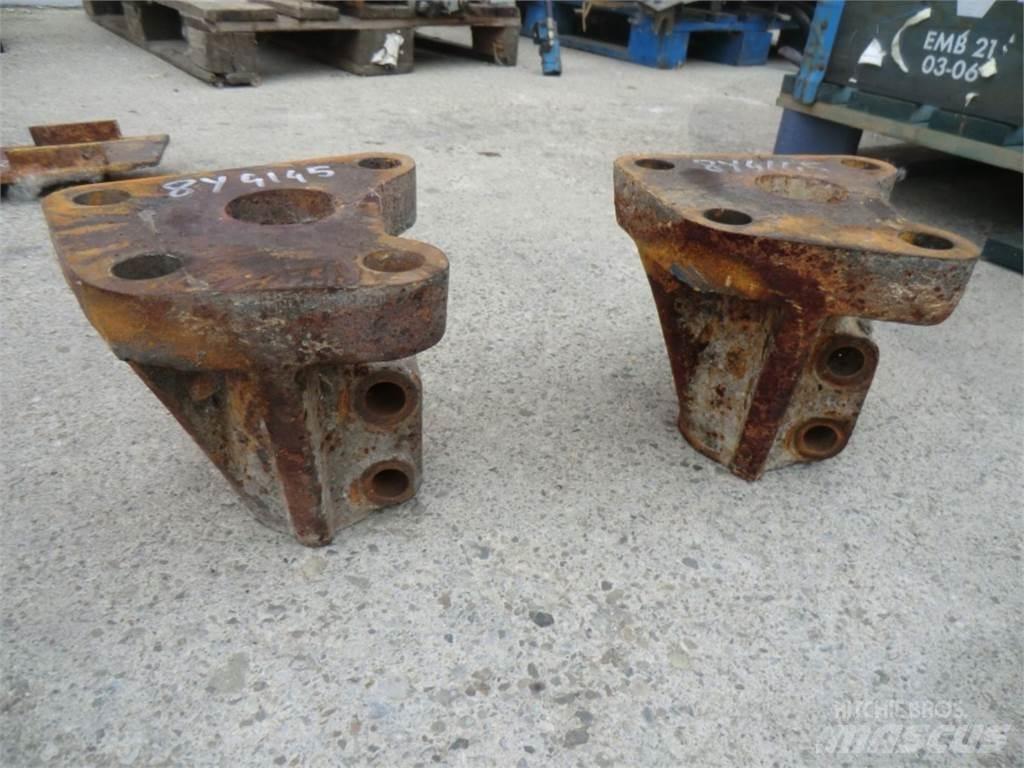 CAT 963C 履带、链条和底盘