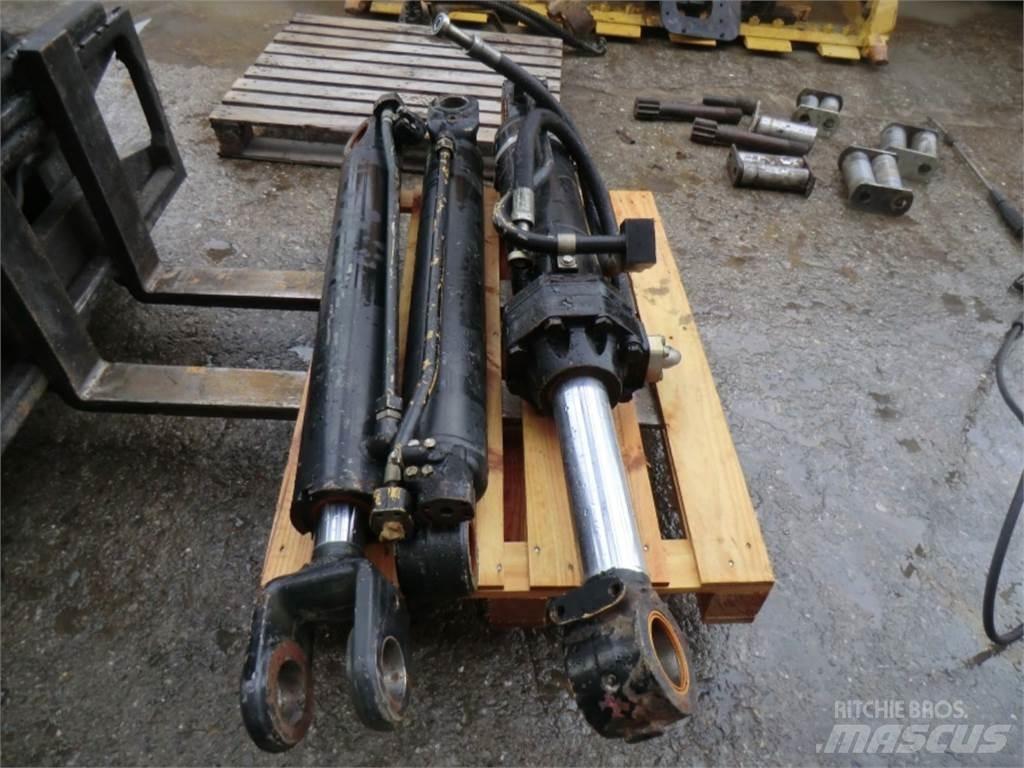 CAT 963D 建筑机械-其他