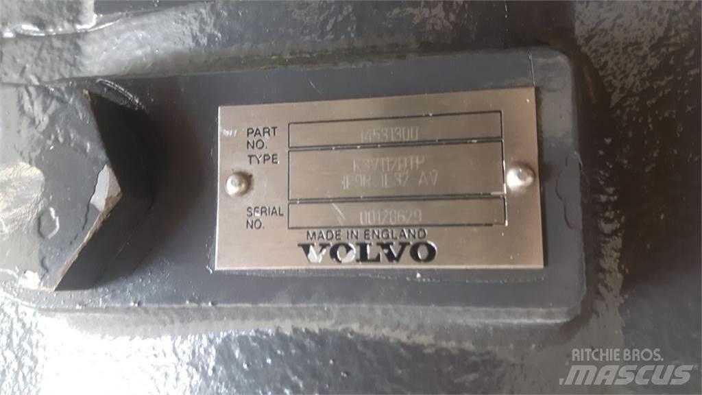 CAT 988H 底盘和悬架