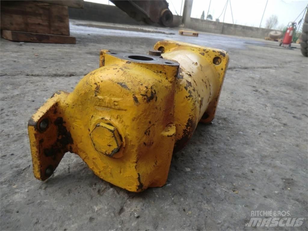 CAT D333 发动机