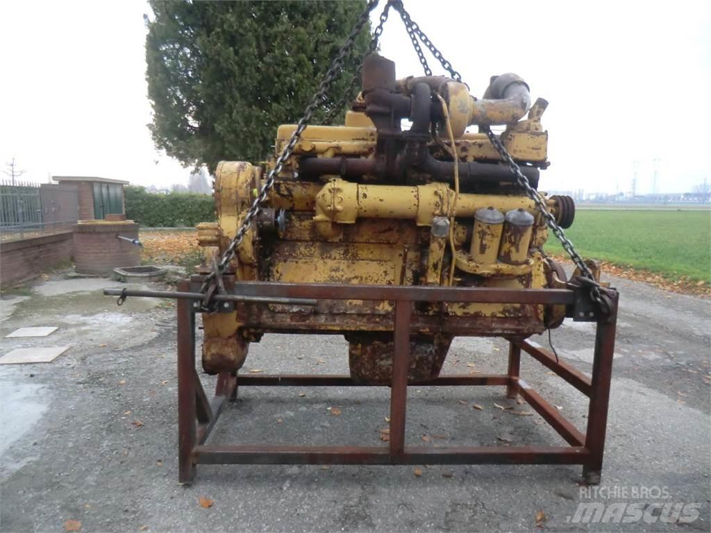 CAT D353 发动机