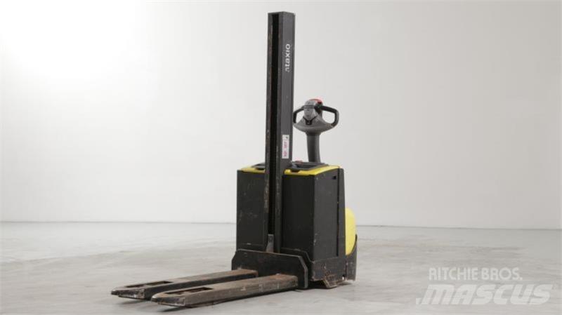 BT SWE080L 行走式堆垛机