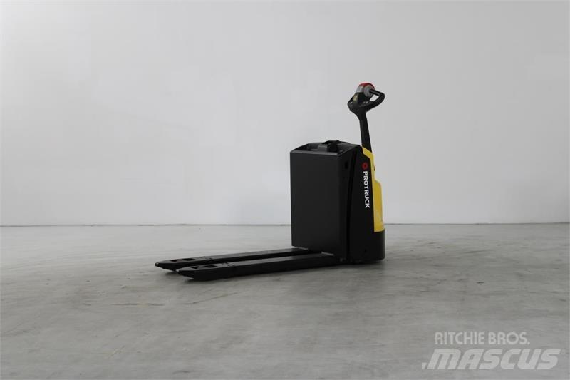 Hyster P1.6 手摇升降机