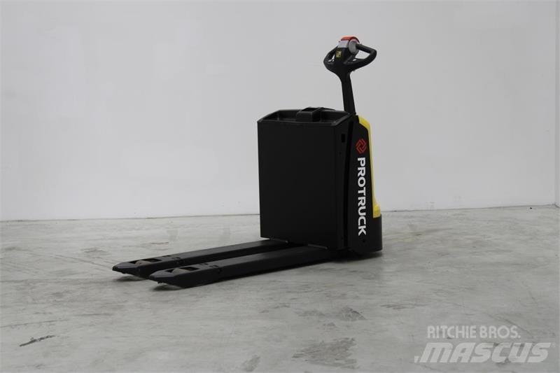 Hyster P1.6 手摇升降机