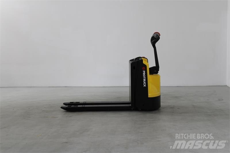 Hyster P1.6 手摇升降机