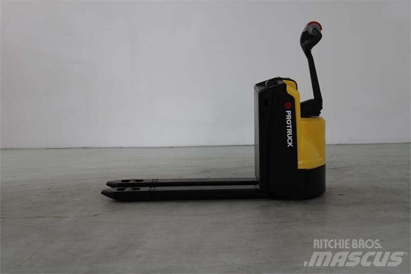 Hyster P1.6 手摇升降机
