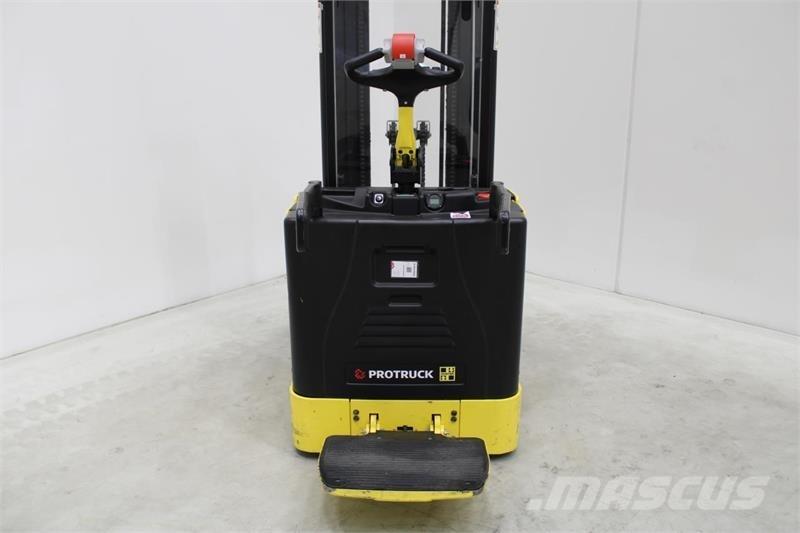 Hyster P2.0S 电动搬运车