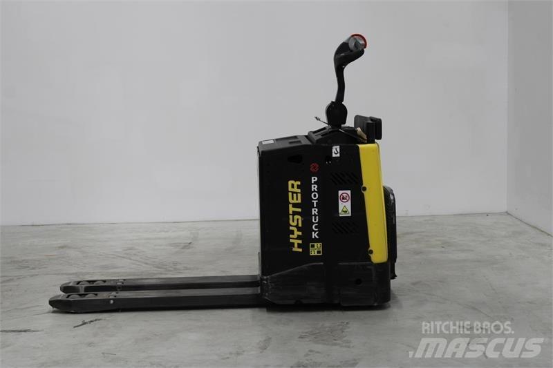 Hyster P2.0S 电动搬运车