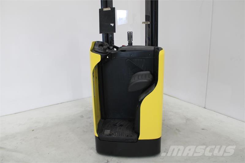 Hyster RS1.6 行走式堆垛机