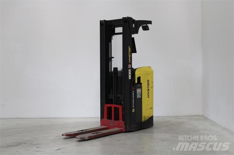 Hyster RS1.6 行走式堆垛机