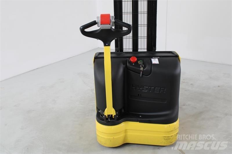 Hyster S1.0E 行走式堆垛机