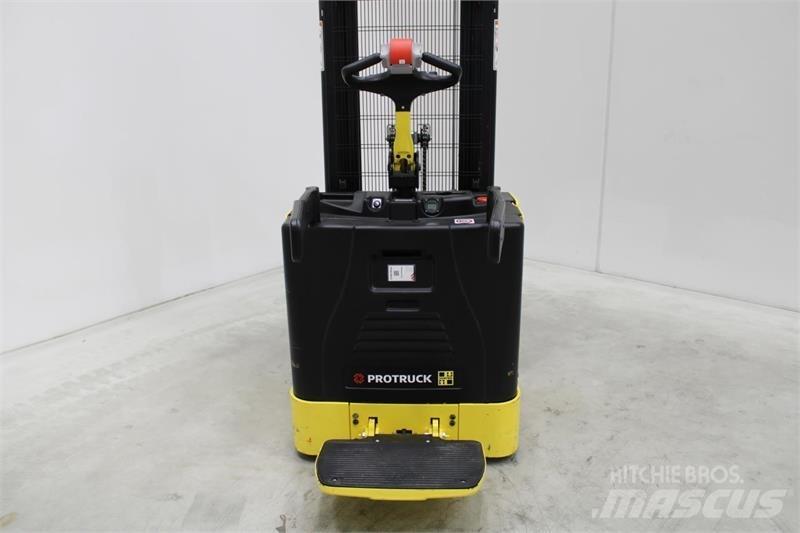 Hyster S1.5S 行走式堆垛机