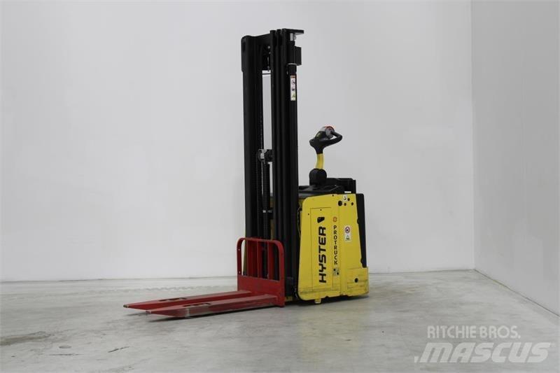 Hyster S1.5S 行走式堆垛机