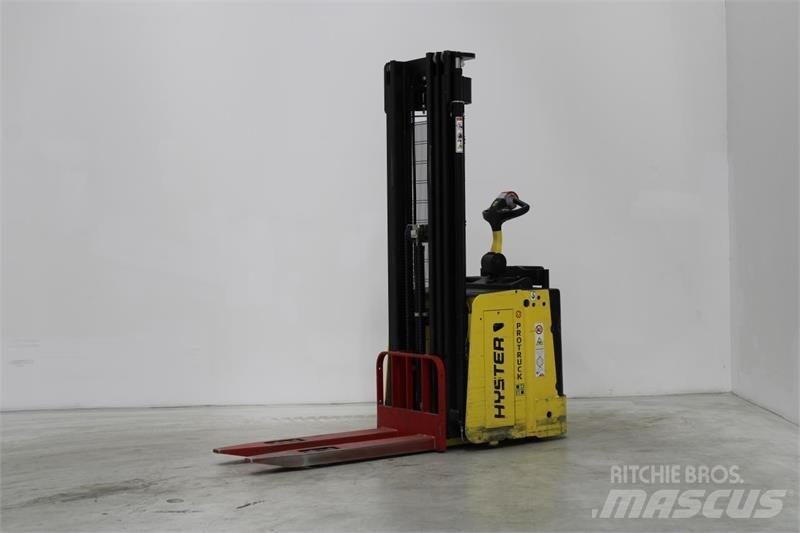 Hyster S1.5S 行走式堆垛机