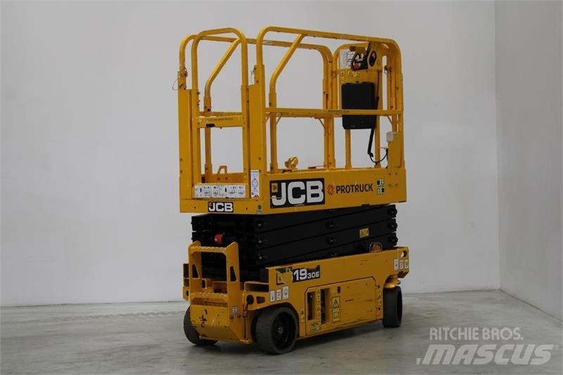 JCB S1930E 剪叉式升降机