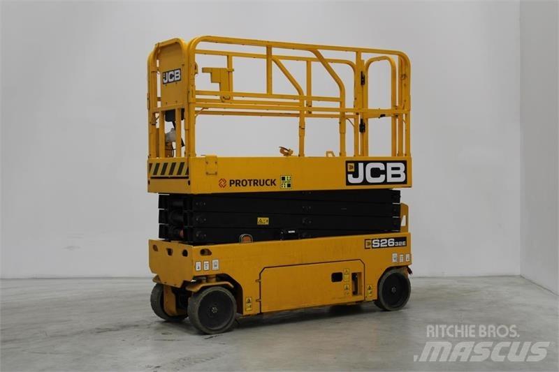 JCB S2032E 剪叉式升降机