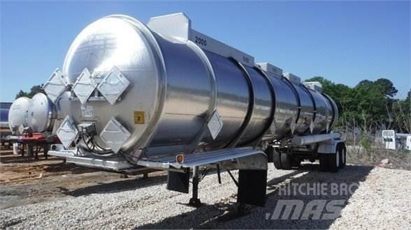 Polar SRX7 油罐半挂车