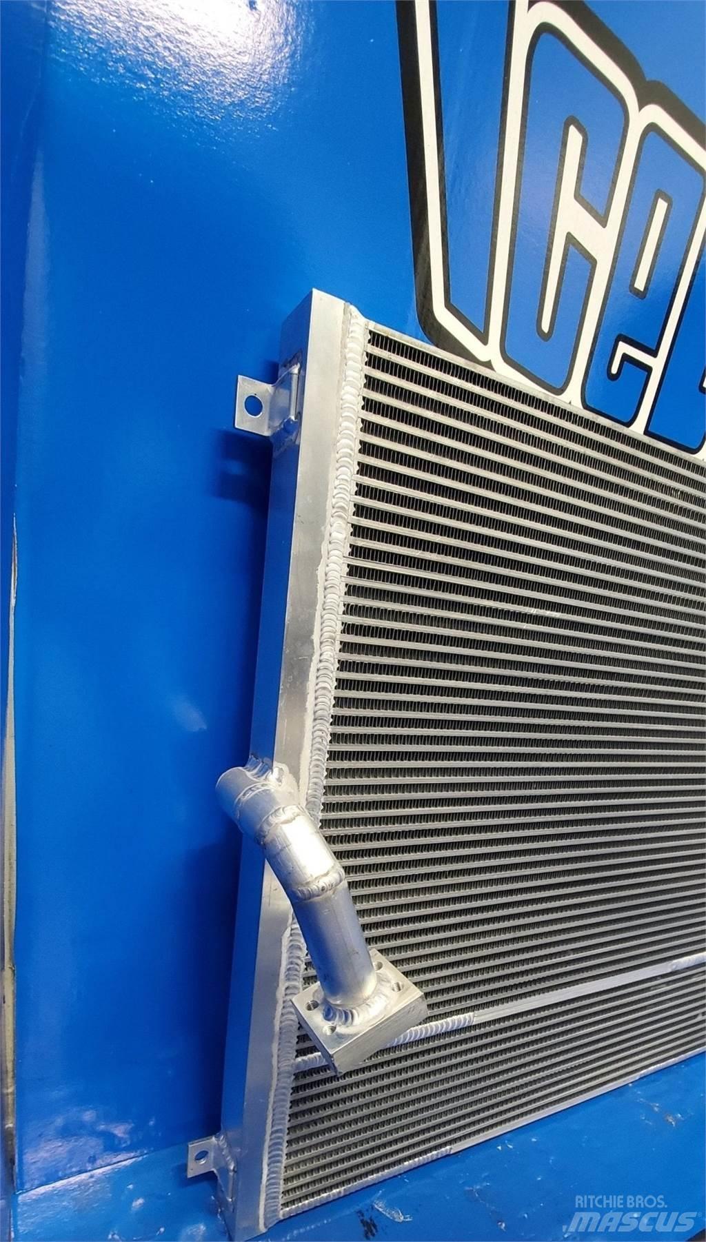 CASE 210 散热器