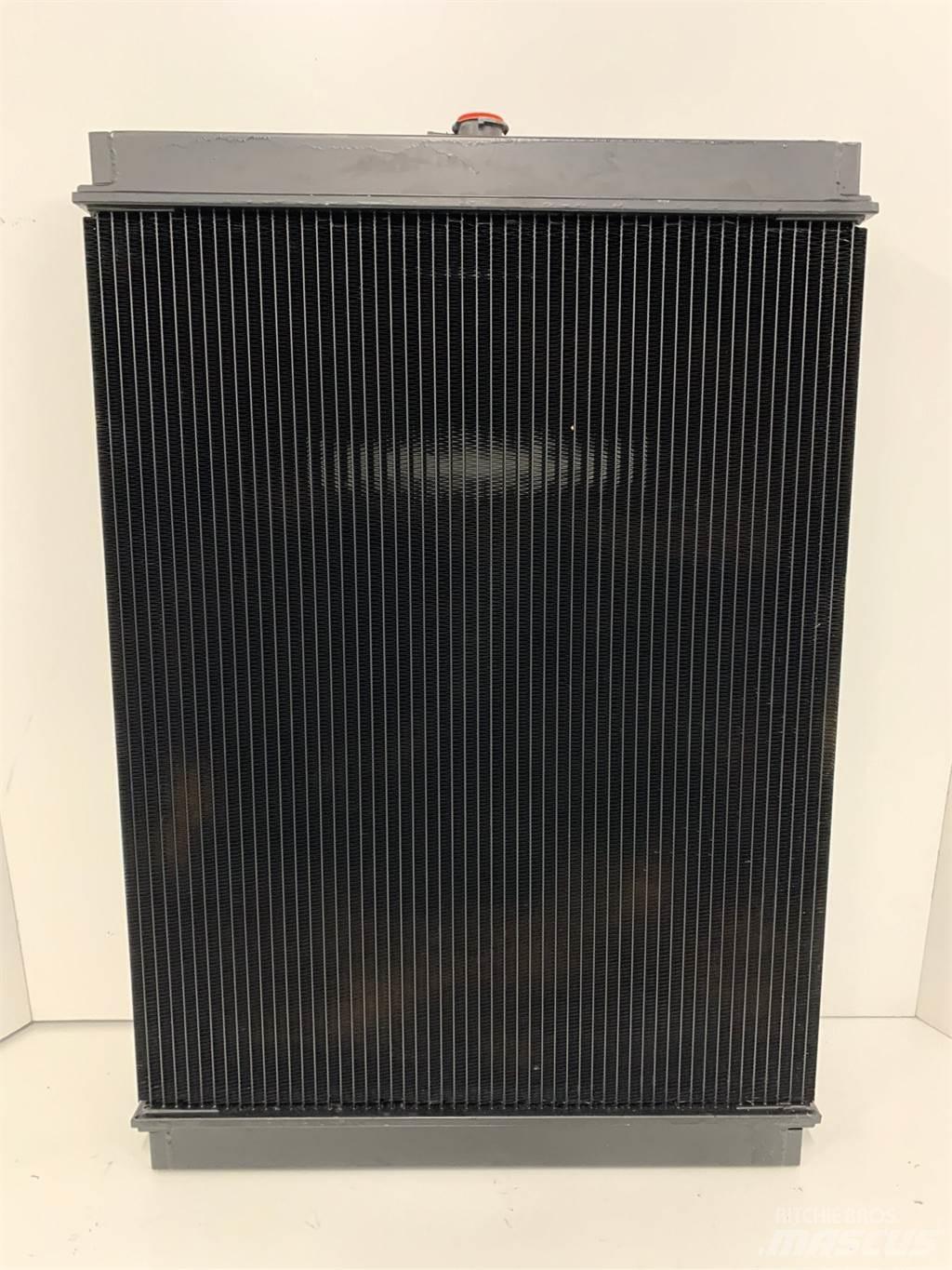 CAT 325 散热器