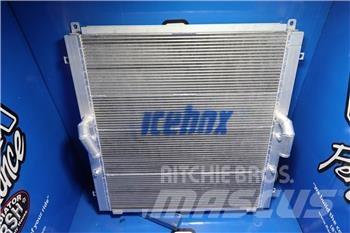 CAT 330B 散热器