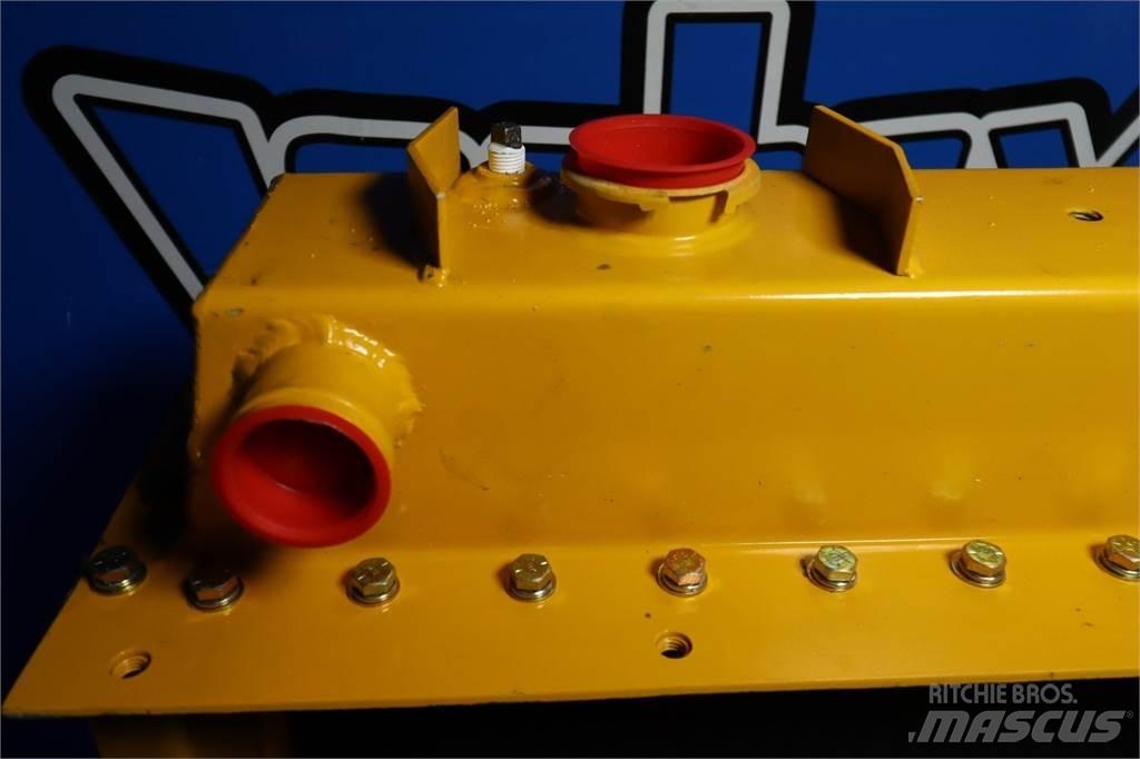 CAT D4H 散热器