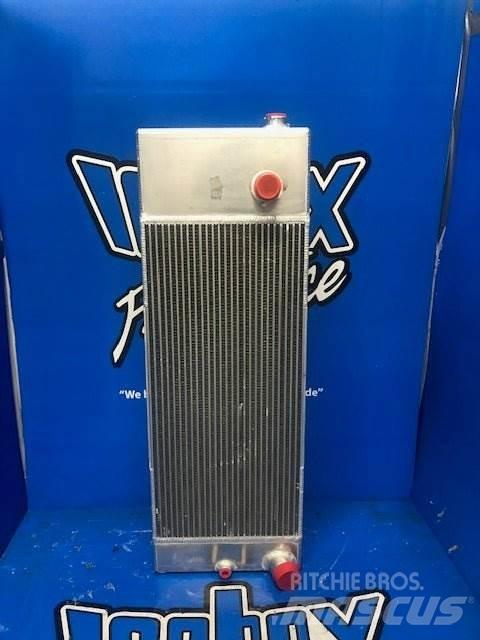 CAT D5 散热器