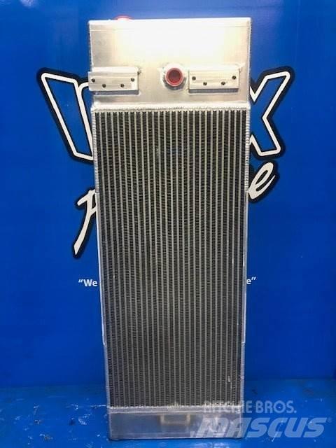 CAT D5 散热器