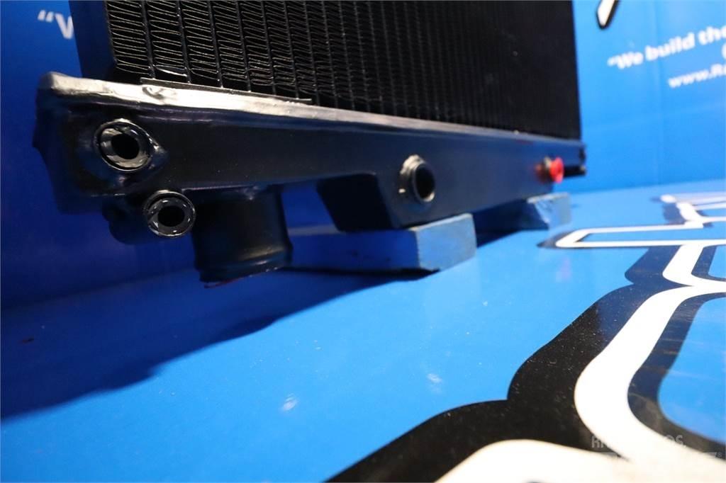 Ford F700 散热器