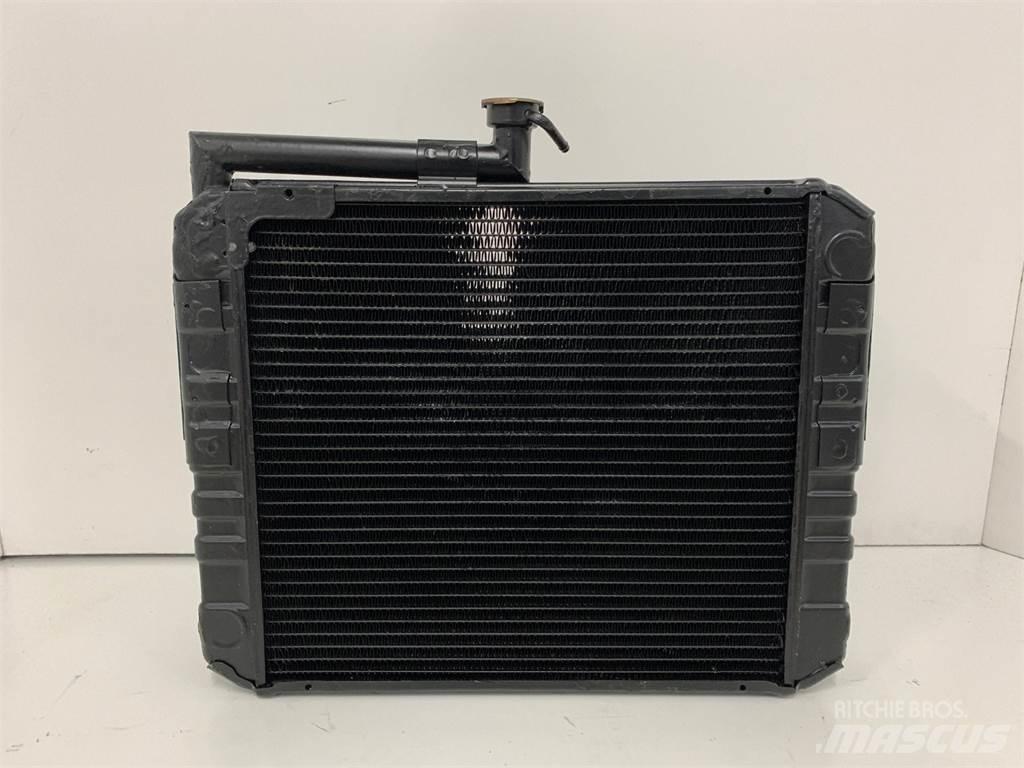 Hyster  散热器