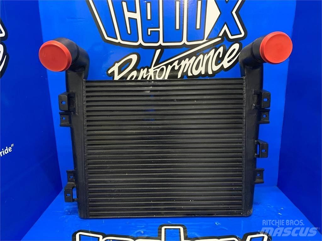 Mack  散热器