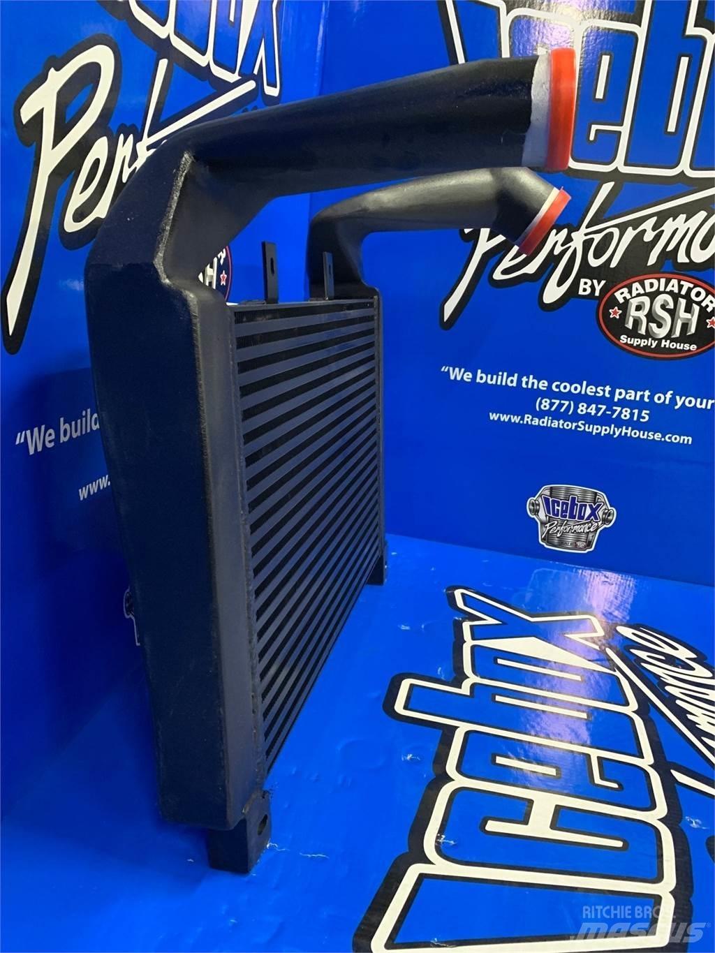 Mack  散热器