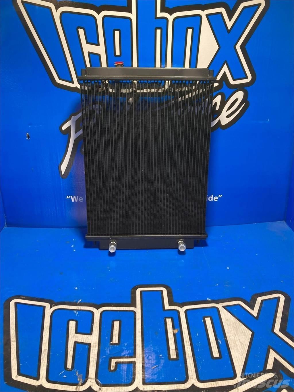 Nissan UD 散热器