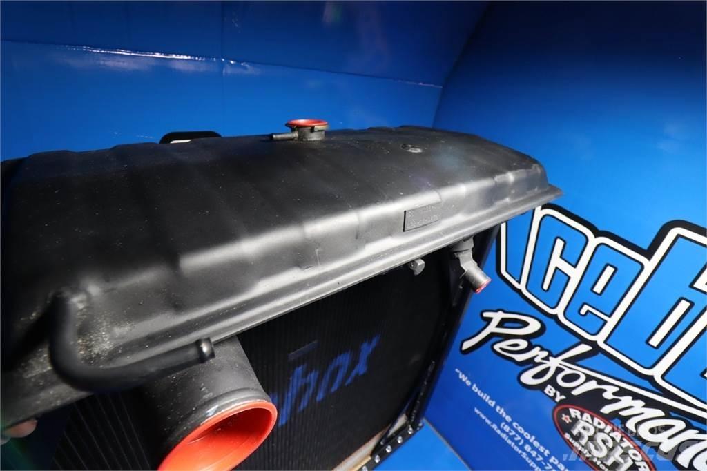 Peterbilt  散热器