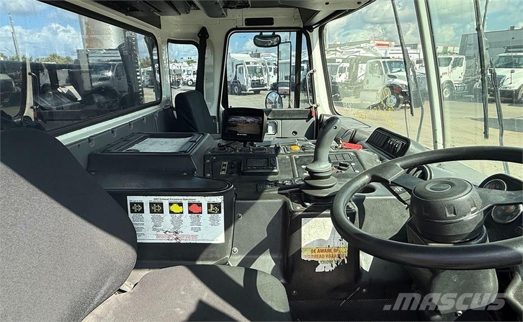 Autocar ACX 垃圾车