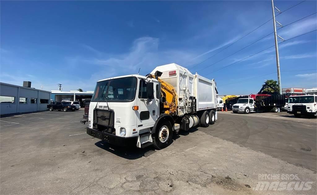 Autocar ACX64 垃圾车