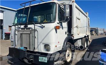 Autocar WX64 垃圾车