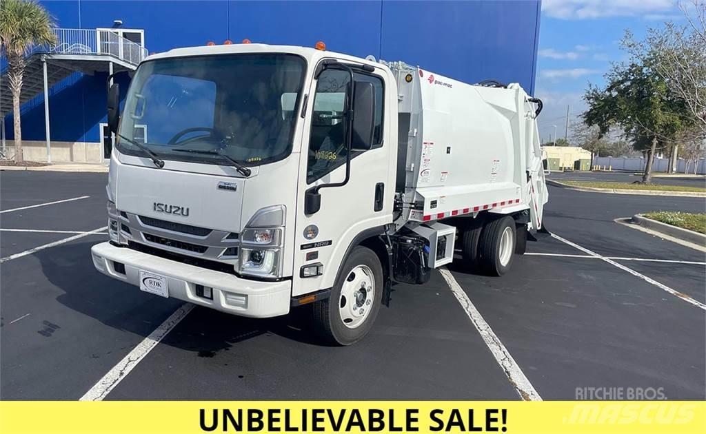 Isuzu NRR 垃圾车