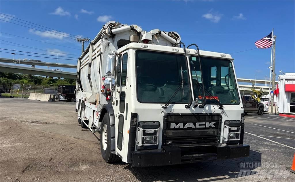 Mack LR613 垃圾车