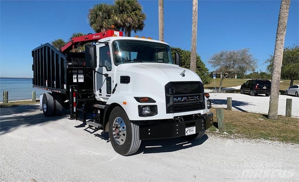 Mack MD6 抓斗