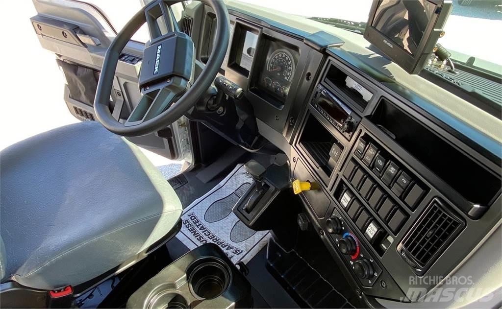 Mack MD6 垃圾车